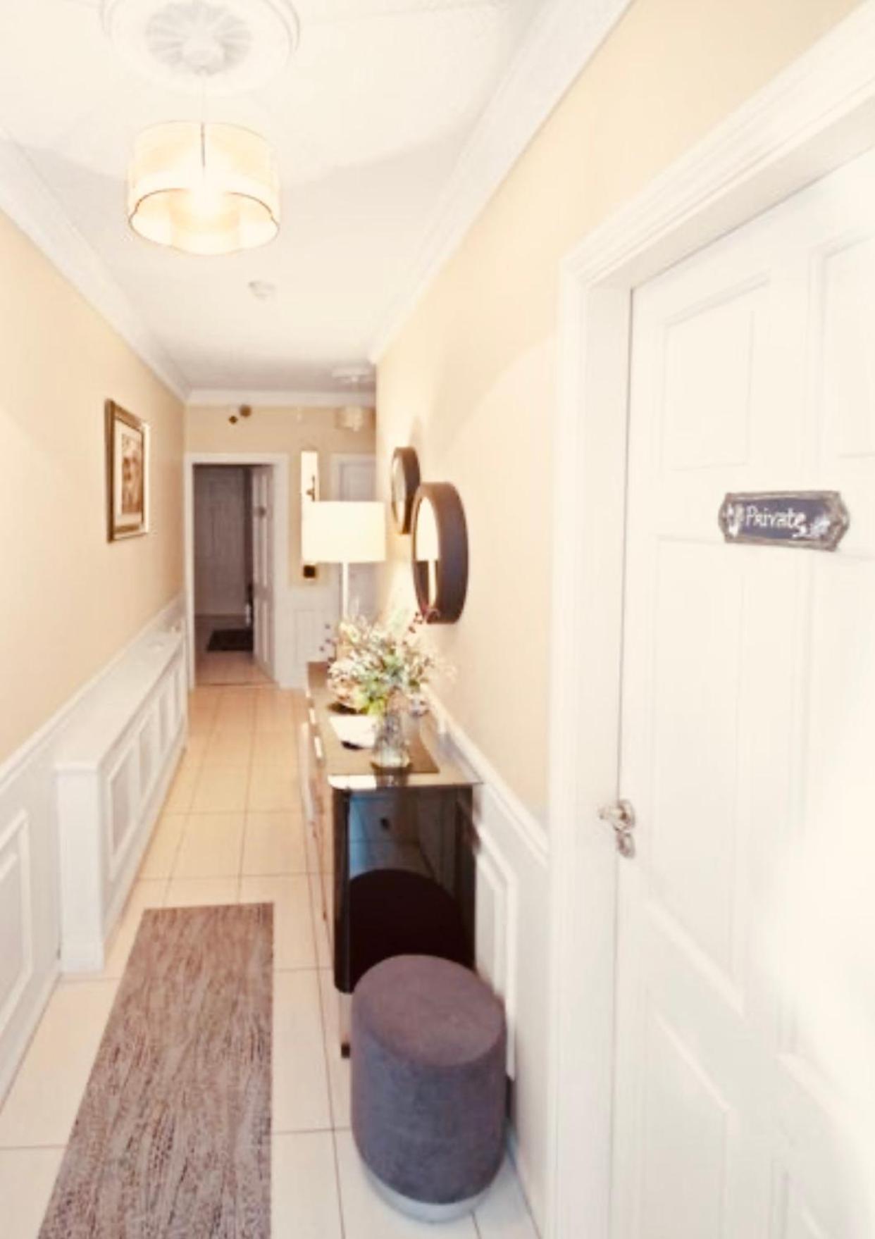 골웨이 Almara House B&B 외부 사진
