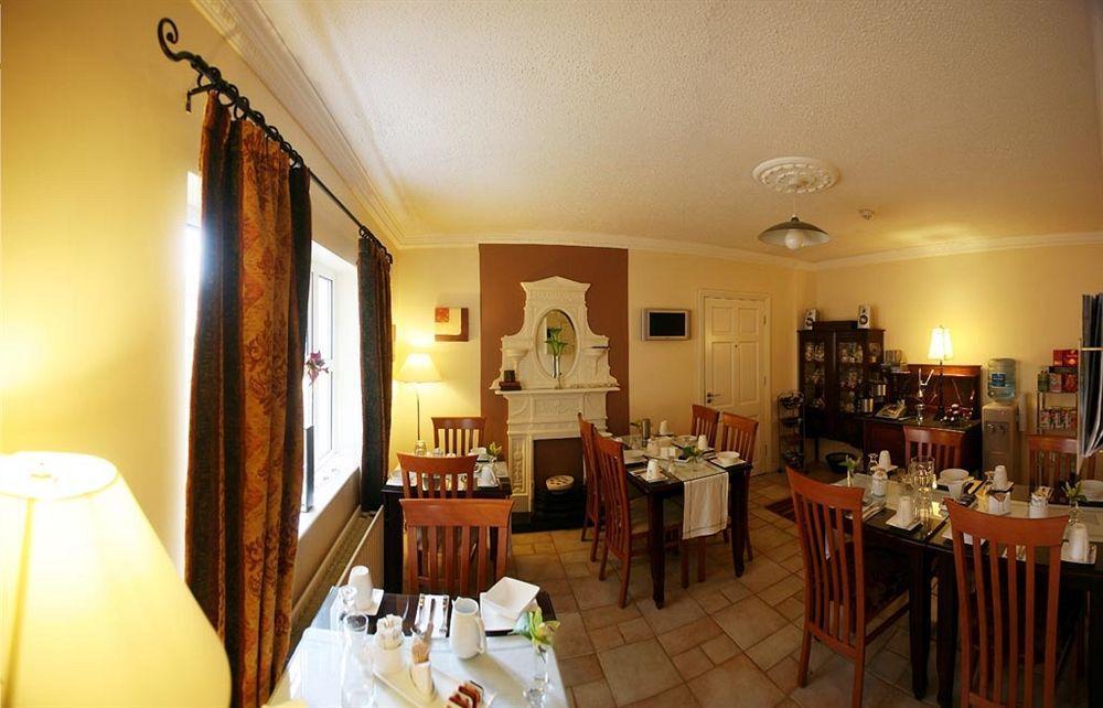 골웨이 Almara House B&B 외부 사진